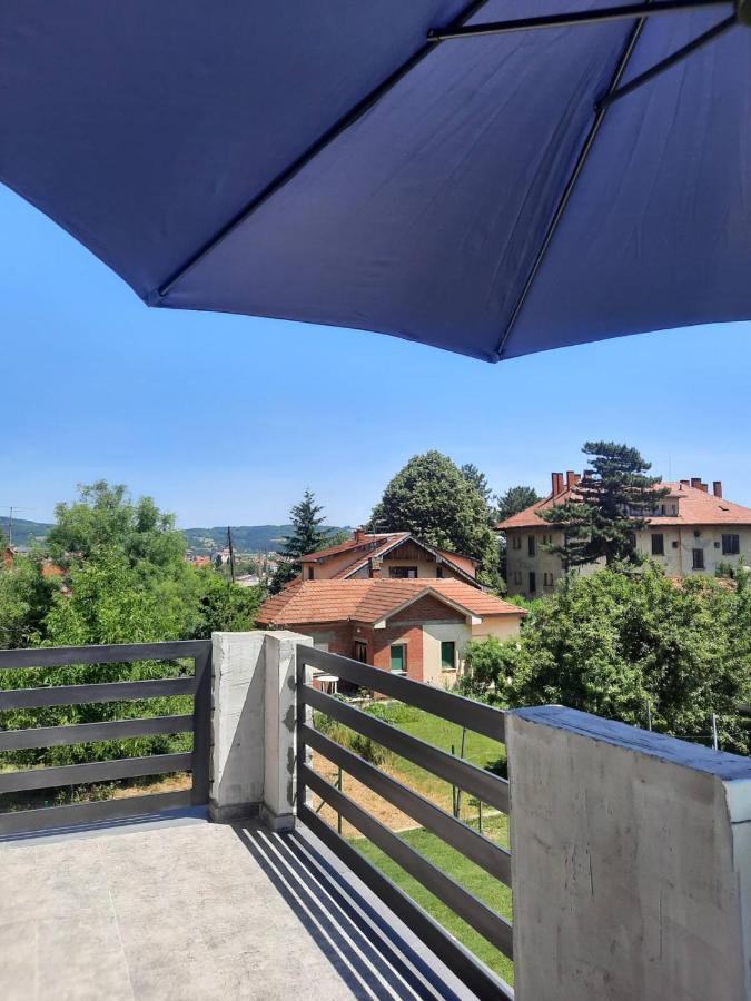 Galerija Park 2 Apartamento Arandjelovac Exterior foto